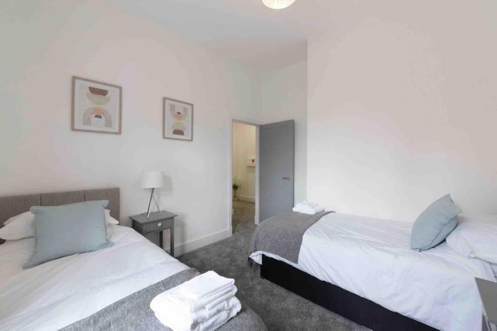 Town Center Apartment In Bishops Stortford Birchanger Bagian luar foto